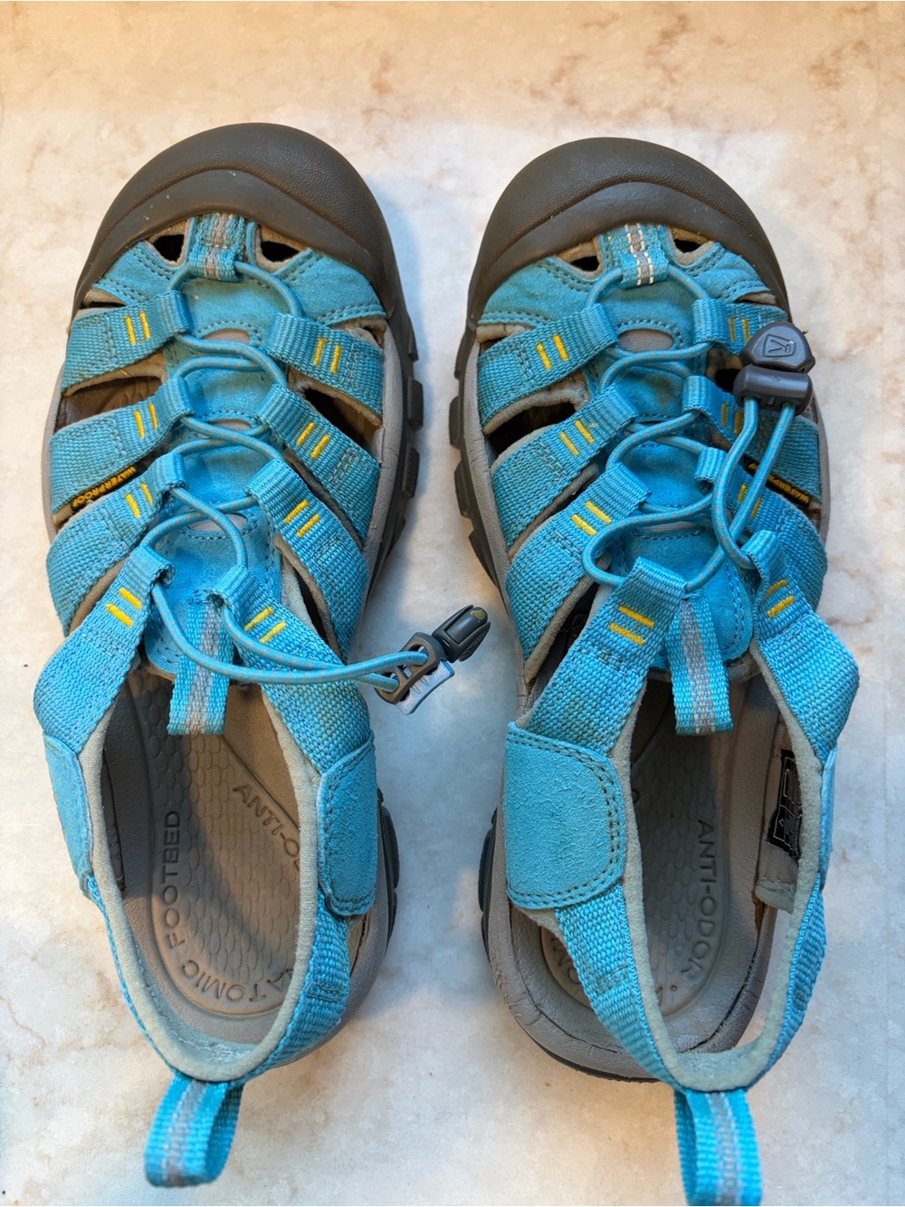 Keens Bungee Cinch Water Hiking Hybrid Sandal Toe Bumper Cool Comfy Sz7